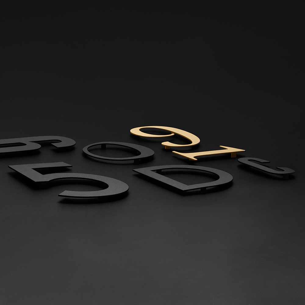 Husnummer Century - Messing