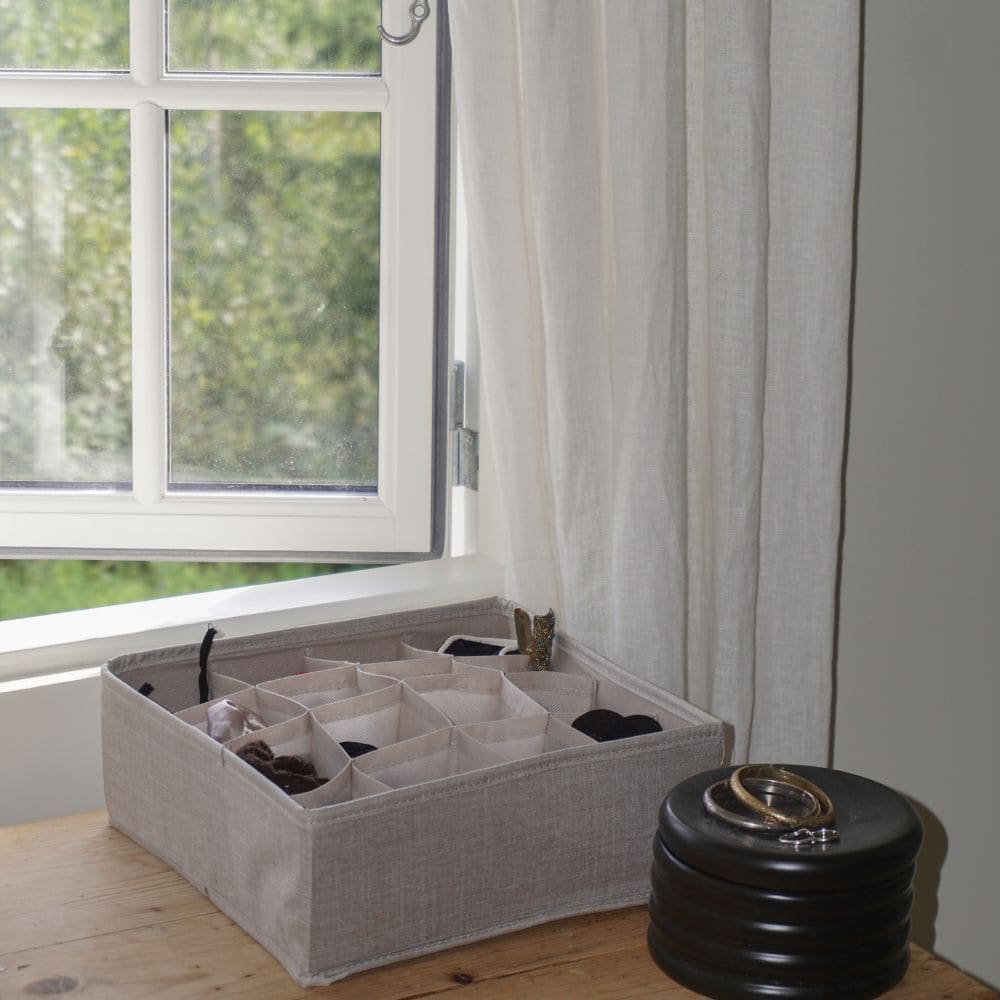 Opbevaringsboks med 16-rum - Beige